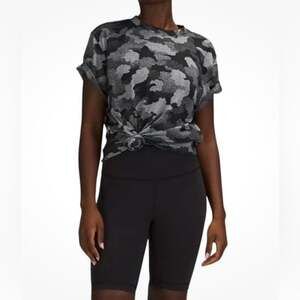 Lululemon women's All Yours Short Sleeve Grey & Black Camo Training T-Shirt sz10